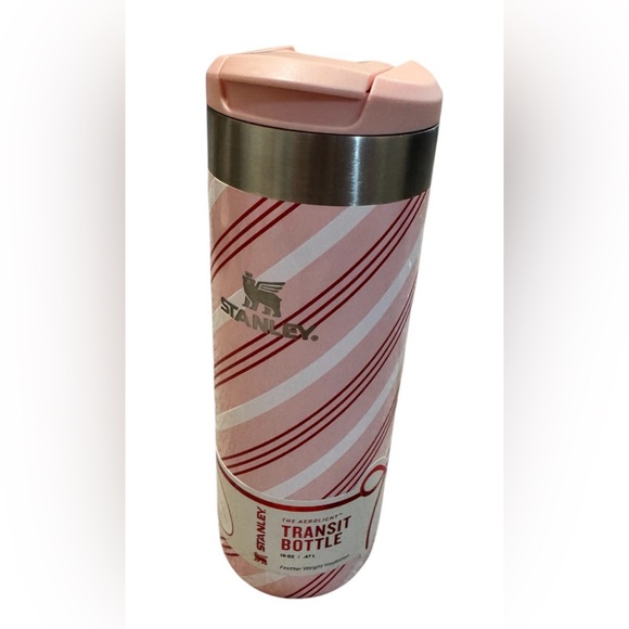 Stanley 16 oz Stainless Steel
Aero Light Transit Bottle
Strawberry Twist - Picture 2 of 4